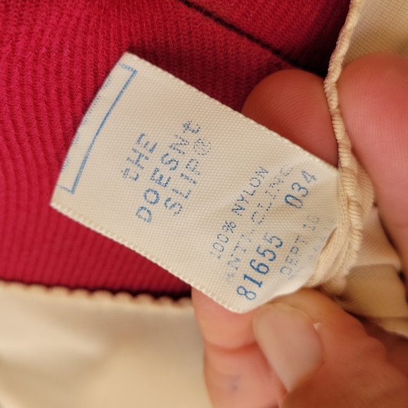 Vintage SEARS The Doesn't Slip Sexy Lingerie sz 34 with Pointy Boobs - Picture 10 of 12